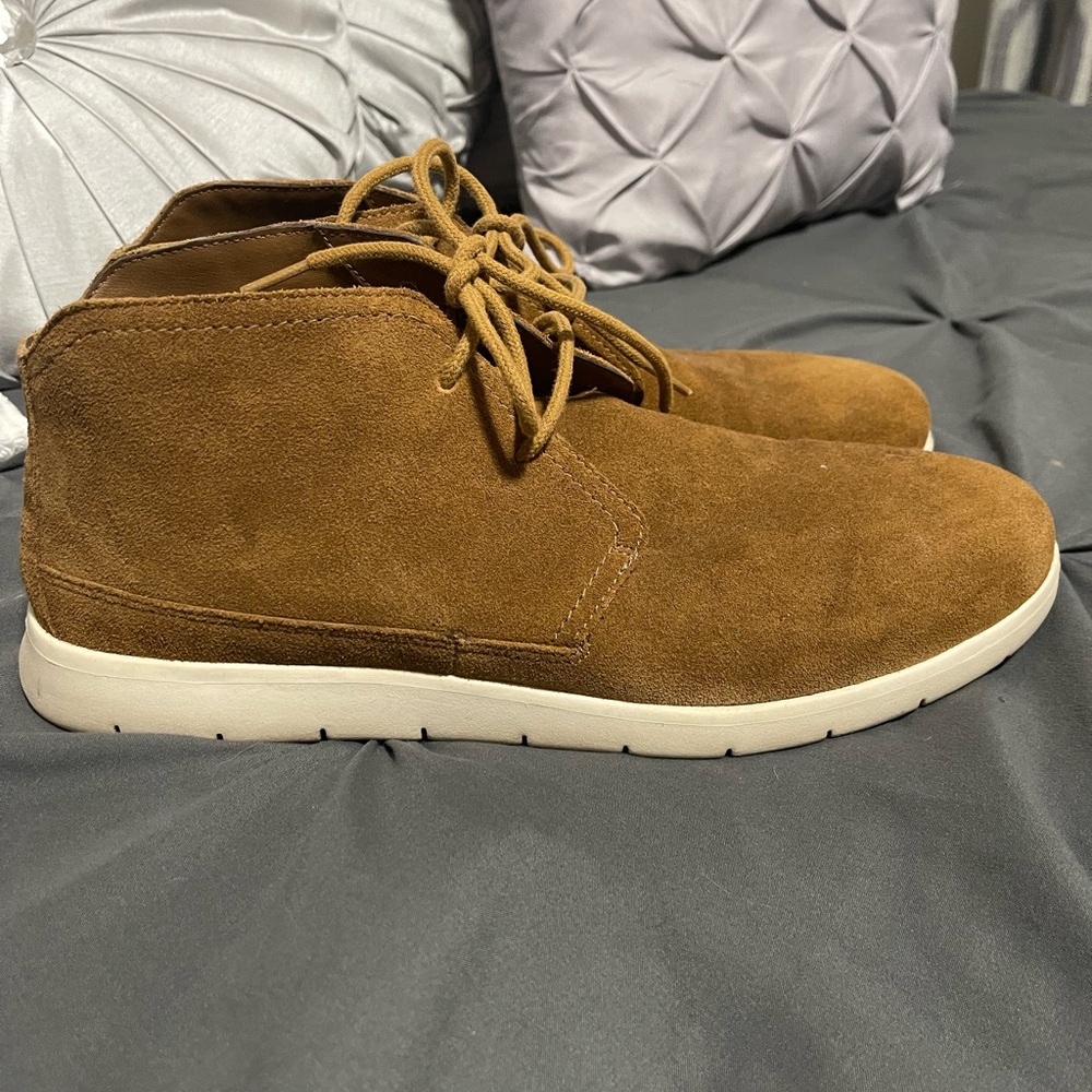Ugg Dustin Chukka Treadlitetan Suede Chukka Boots